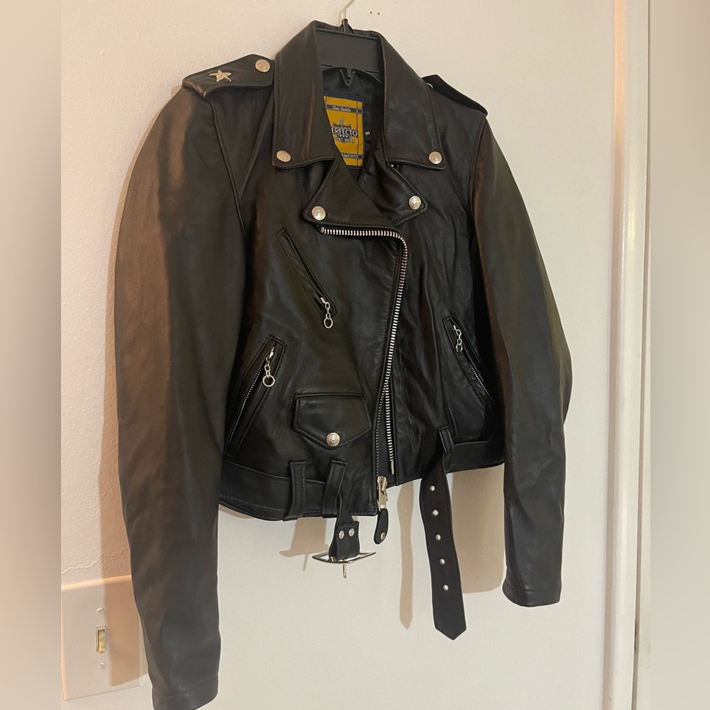 Schott Bros Perfecto sport wear Black leather jacket size S pre owned